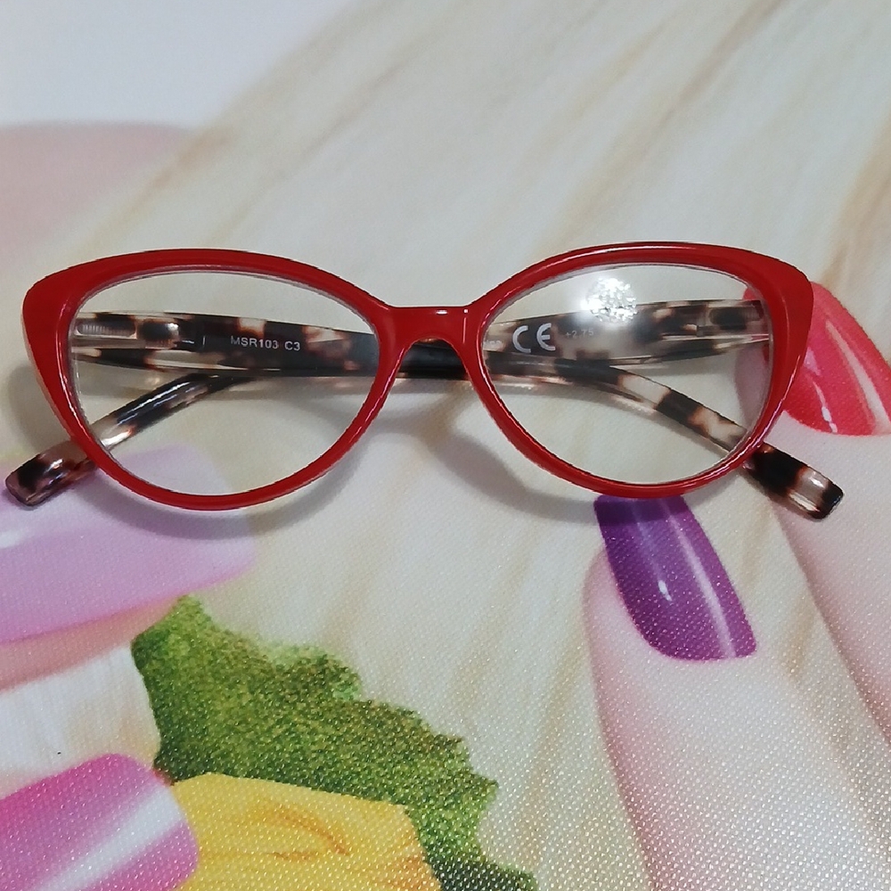 Red Cat-Eye +2.75 Reading Glasses NWOT